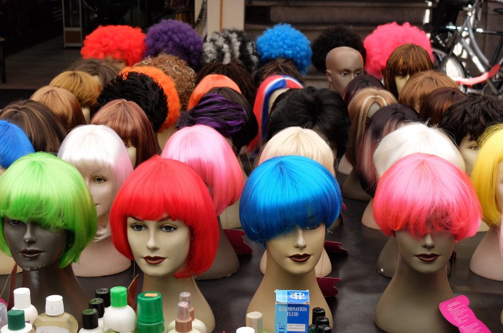 Choosing a Wig For First-Time Buyers