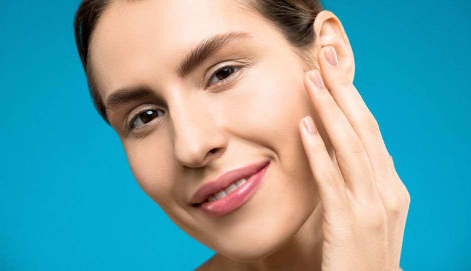 Light Coverage Makeup for Windy March Walks