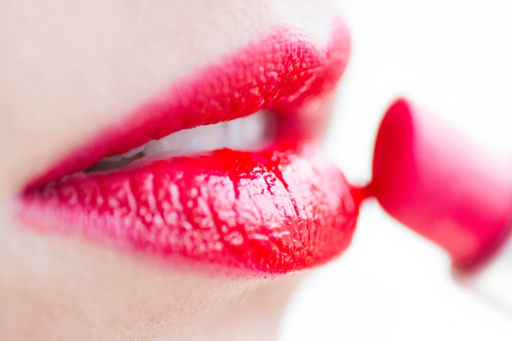 How to Pair Red Lipstick With Complementary Colors